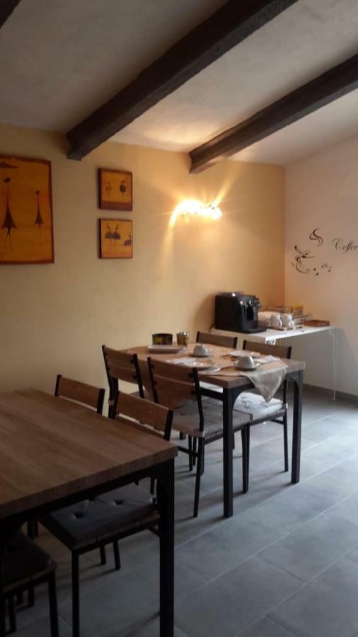몬다비오 Sotto L'Ulivo B&B 외부 사진