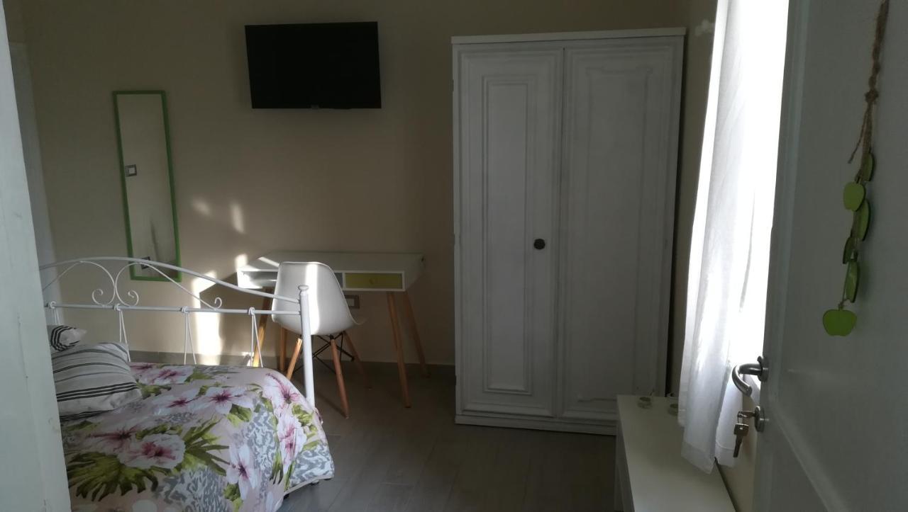몬다비오 Sotto L'Ulivo B&B 외부 사진