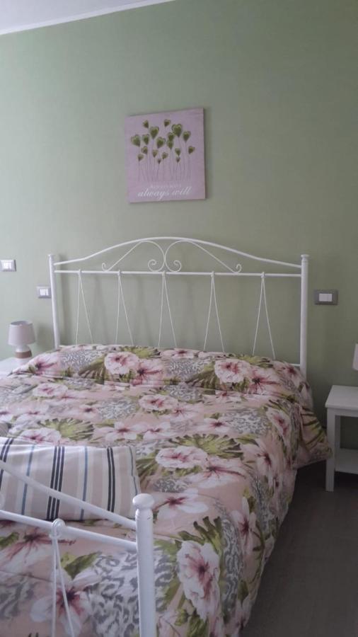 몬다비오 Sotto L'Ulivo B&B 외부 사진