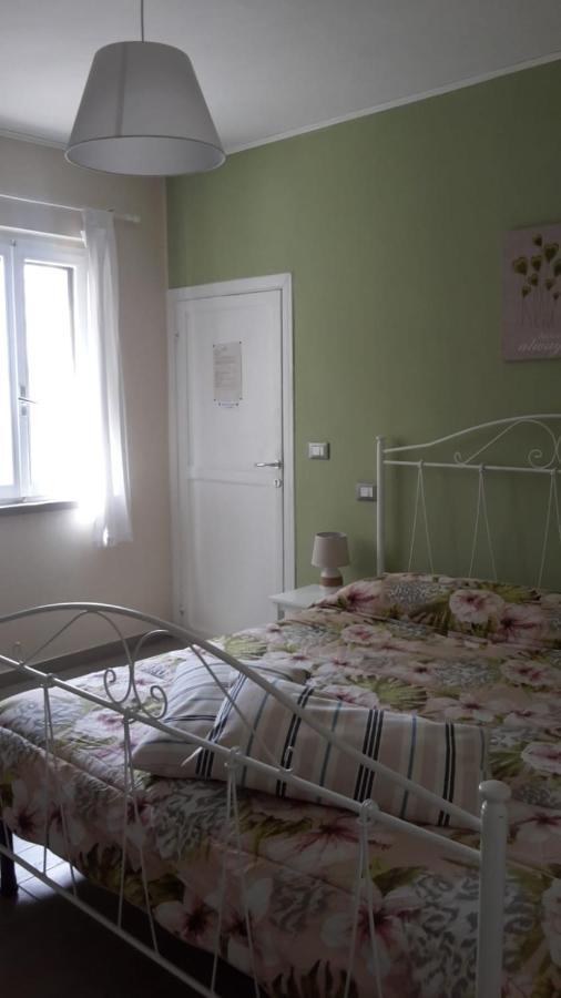 몬다비오 Sotto L'Ulivo B&B 외부 사진