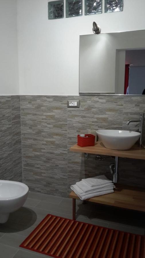 몬다비오 Sotto L'Ulivo B&B 외부 사진